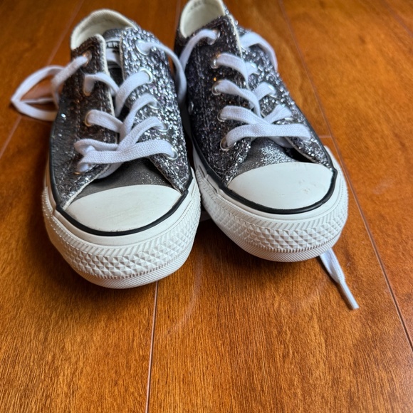 Converse Chuck Taylor All Star Shoes Womens Size 5 Black Silver Glitter Low Top. - Picture 2 of 8